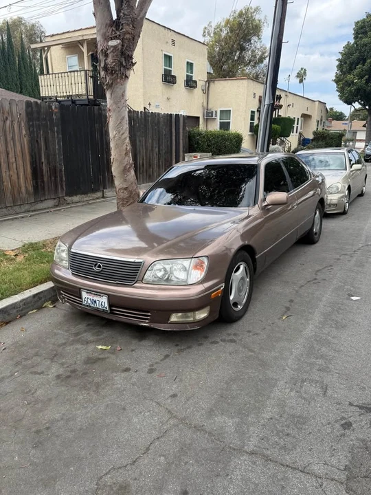 1998 Lexus LS 2nd Gen - Image 2 of 8