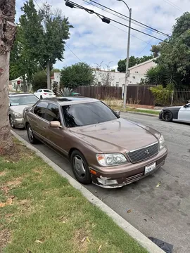 1998 Lexus LS 400 Sedan