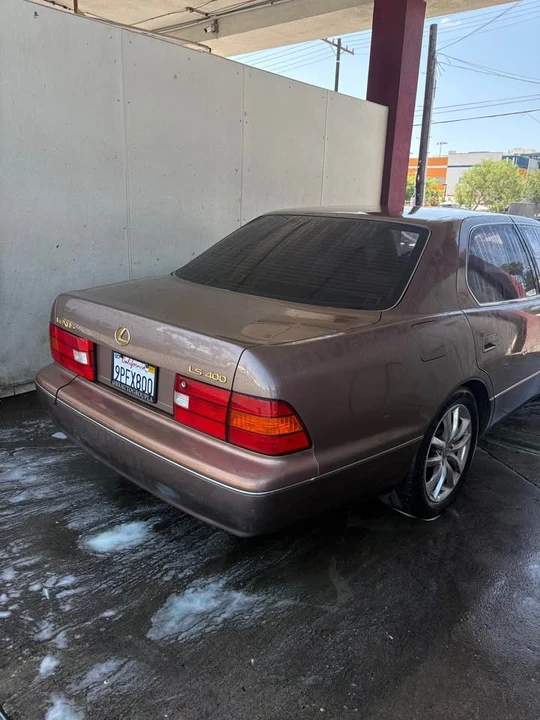 1998 Lexus LS 2nd Gen - Image 3 of 13