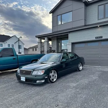 1998 Lexus LS400