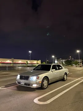 1998 Lexus LS400