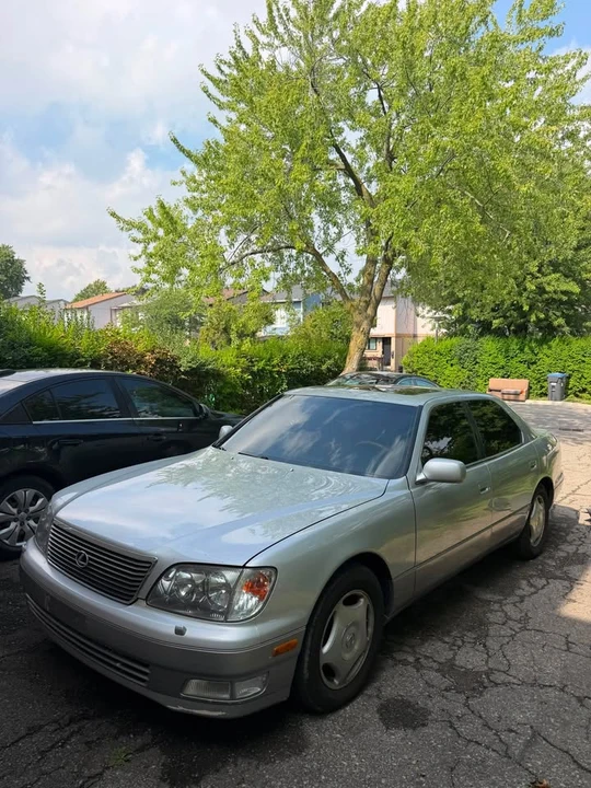 1998 Lexus LS 2nd Gen - Image 3 of 3
