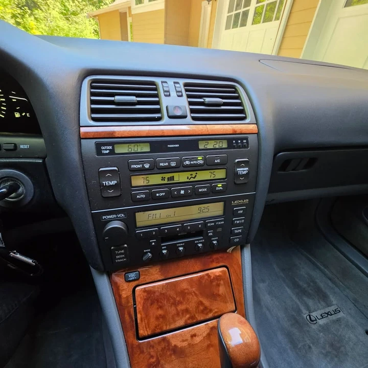 1998 Lexus LS 2nd Gen - Image 9 of 18