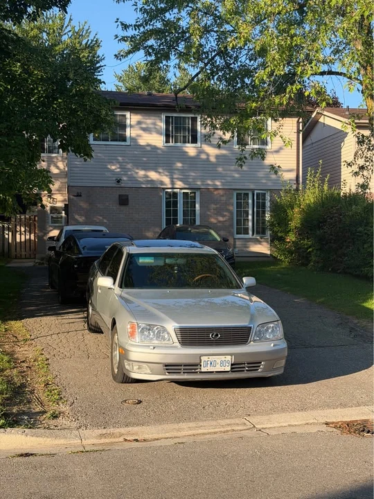 1998 Lexus LS 2nd Gen - Image 5 of 6