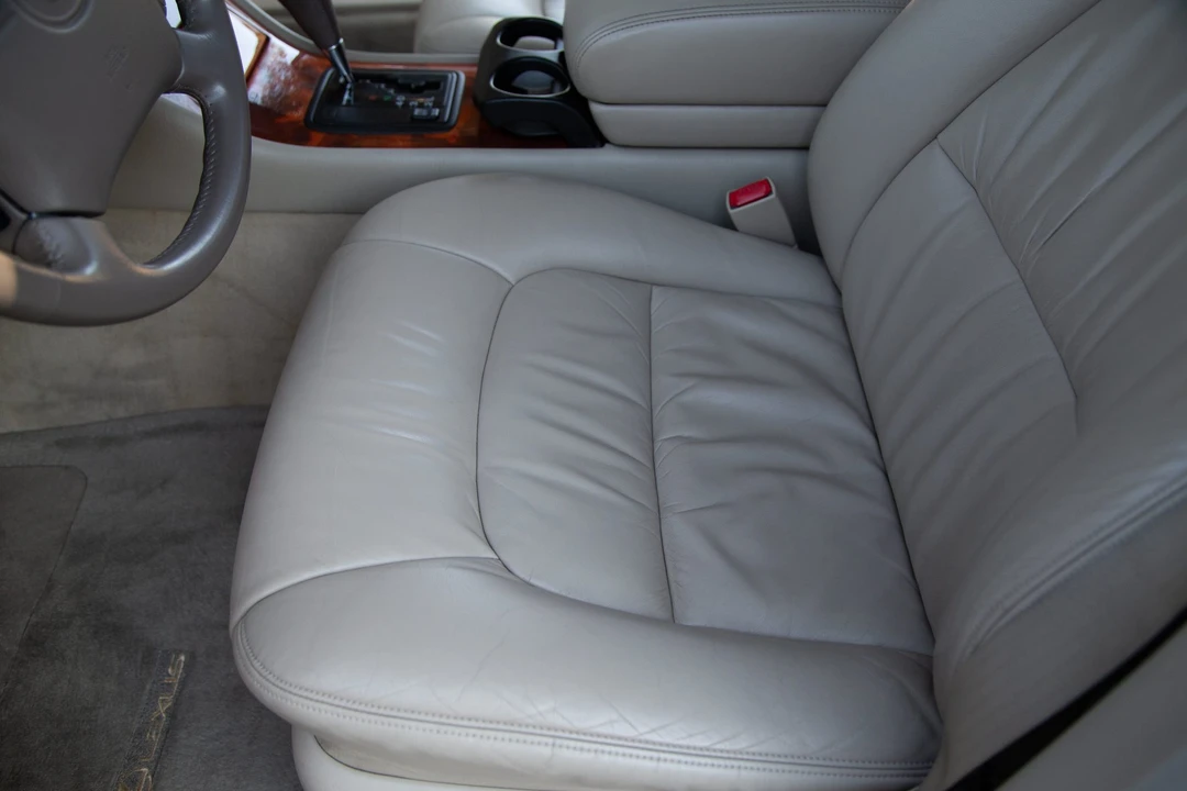 1998 Lexus LS 2nd Gen - Image 27 of 31