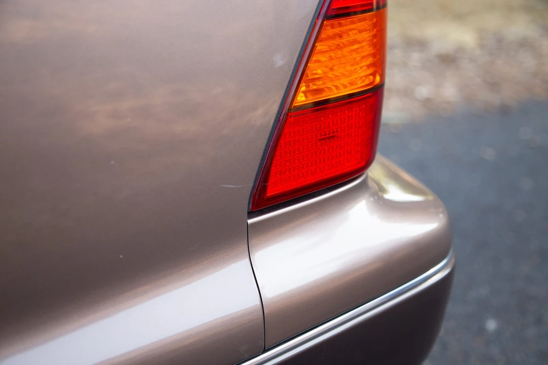 1998 Lexus LS 2nd Gen - Image 21 of 31