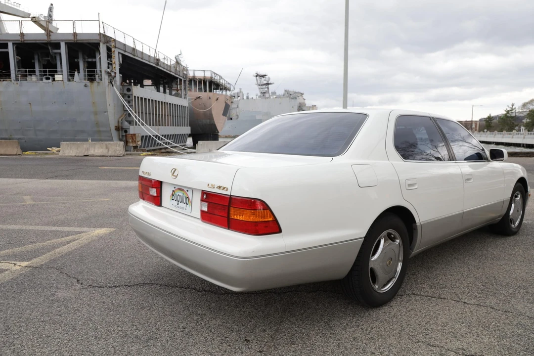 1998 Lexus LS 2nd Gen - Image 17 of 31