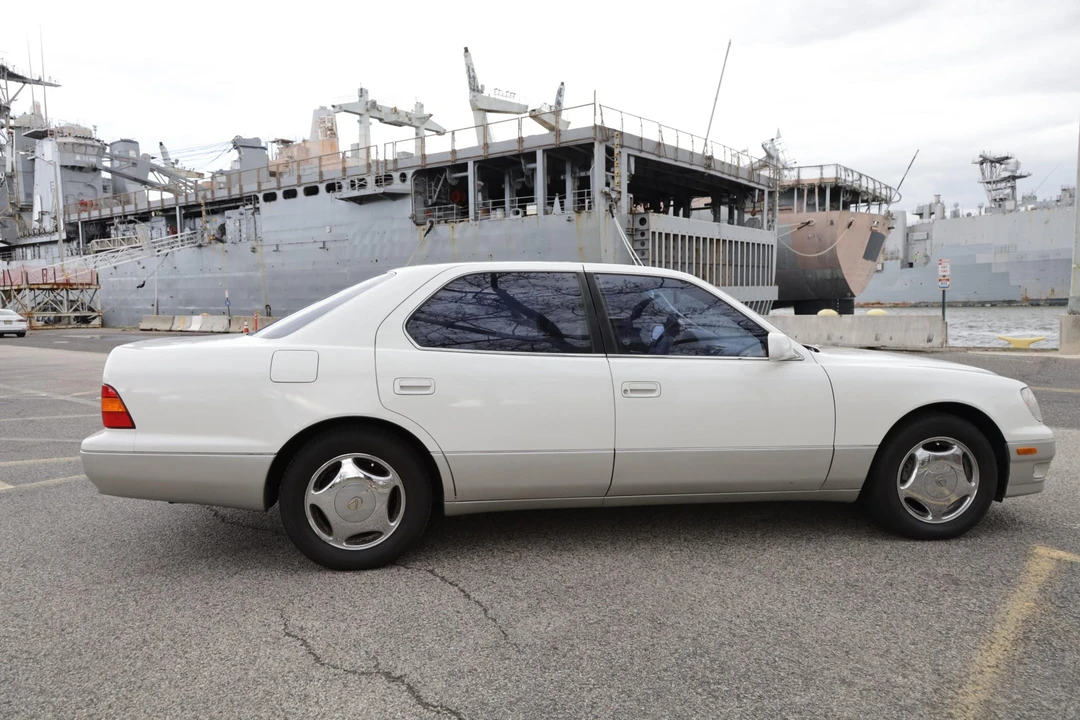 1998 Lexus LS 2nd Gen - Image 15 of 31