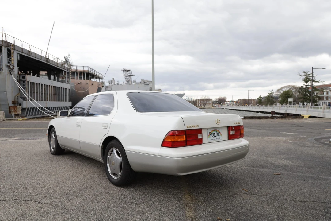 1998 Lexus LS 2nd Gen - Image 23 of 31