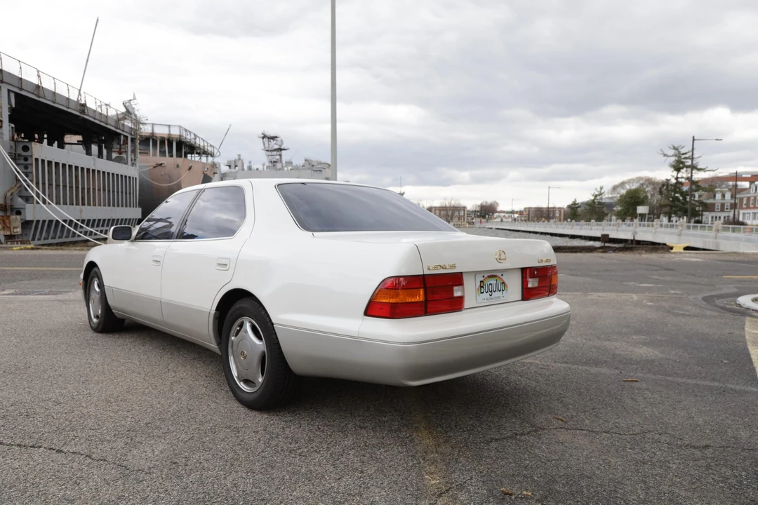 1998 Lexus LS 2nd Gen - Image 24 of 31