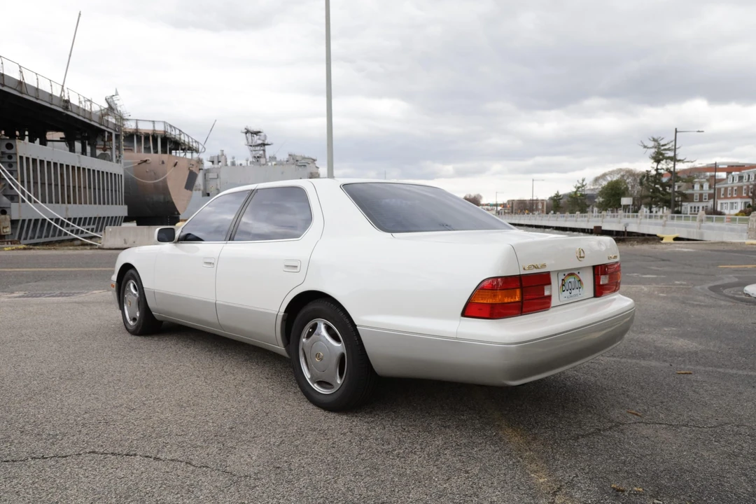 1998 Lexus LS 2nd Gen - Image 25 of 31