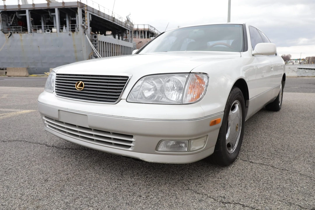 1998 Lexus LS 2nd Gen - Image 3 of 31