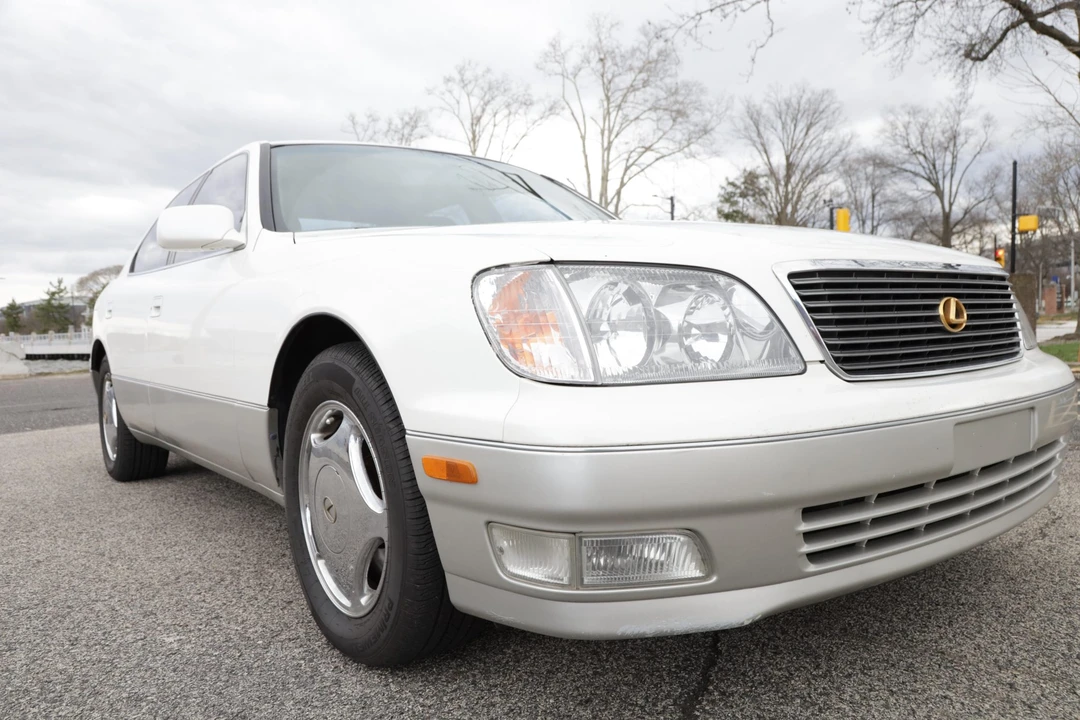 1998 Lexus LS 2nd Gen - Image 10 of 31