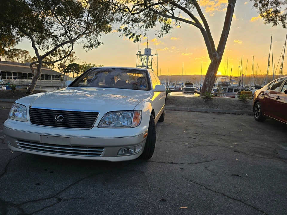 1998 Lexus LS 2nd Gen - Image 22 of 31