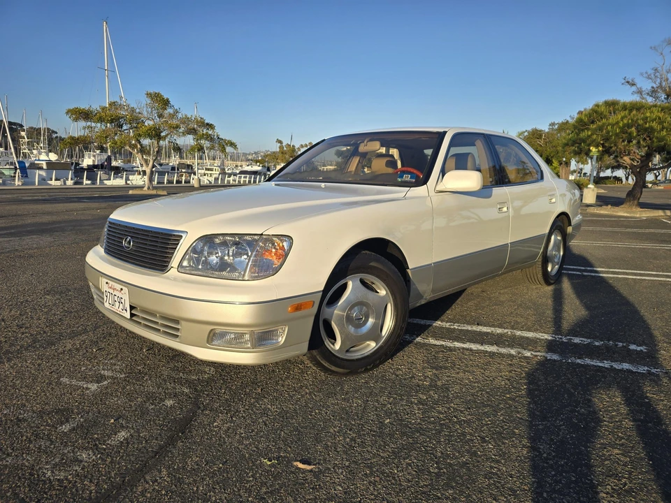 1998 Lexus LS 2nd Gen - Image 2 of 31