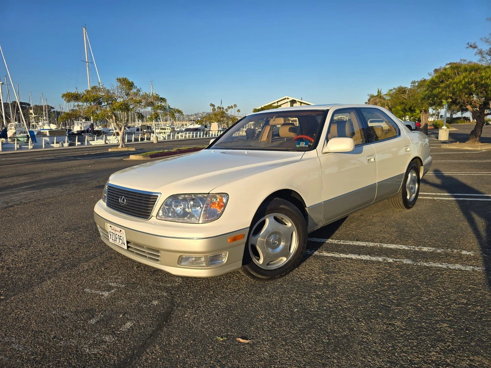 1998 Lexus LS 2nd Gen - Image 3 of 31