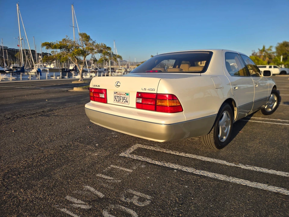 1998 Lexus LS 2nd Gen - Image 11 of 31