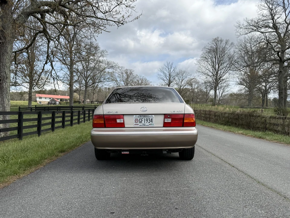 1998 Lexus LS 2nd Gen - Image 28 of 31