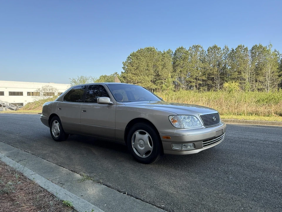 1998 Lexus LS 2nd Gen - Image 18 of 31