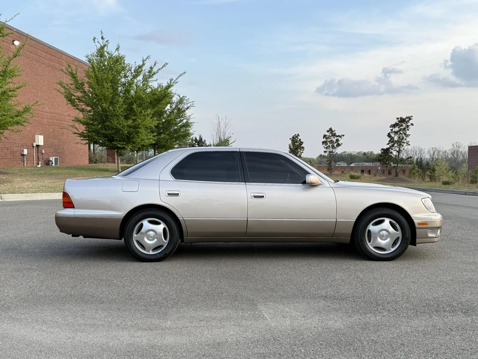 1998 Lexus LS 2nd Gen - Image 20 of 31