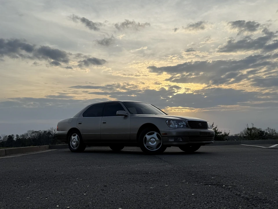 1998 Lexus LS 2nd Gen - Image 12 of 31