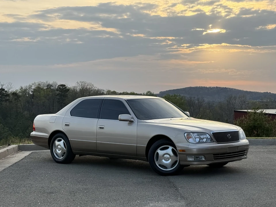 1998 Lexus LS 2nd Gen - Image 11 of 31