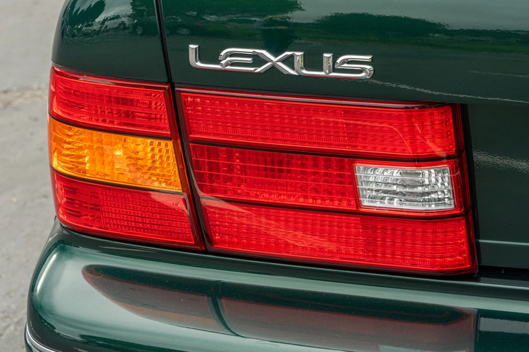 1998 Lexus LS 2nd Gen - Image 27 of 31