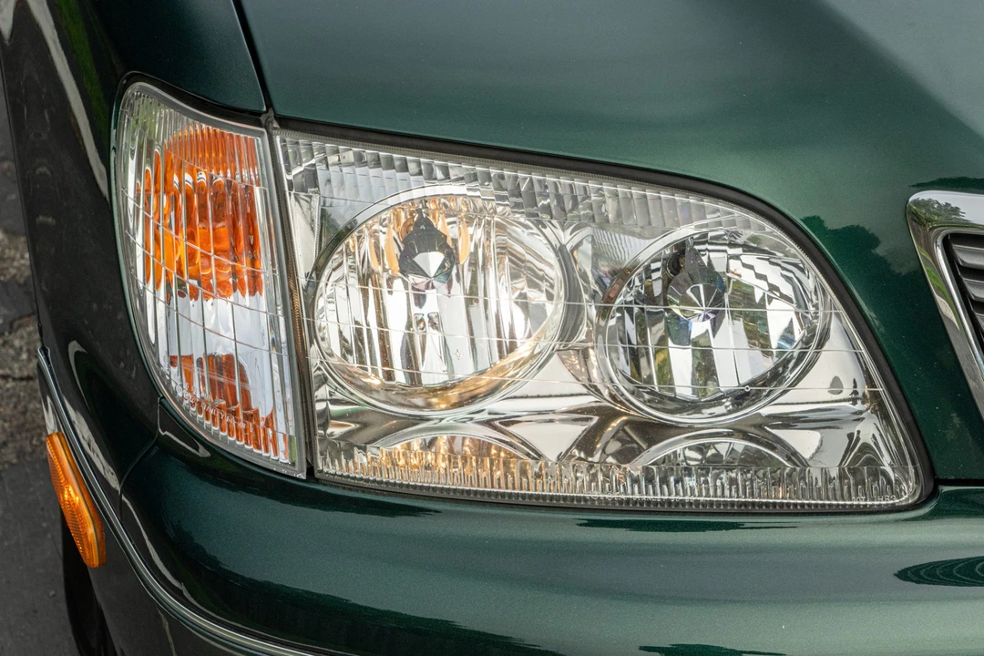 1998 Lexus LS 2nd Gen - Image 22 of 31