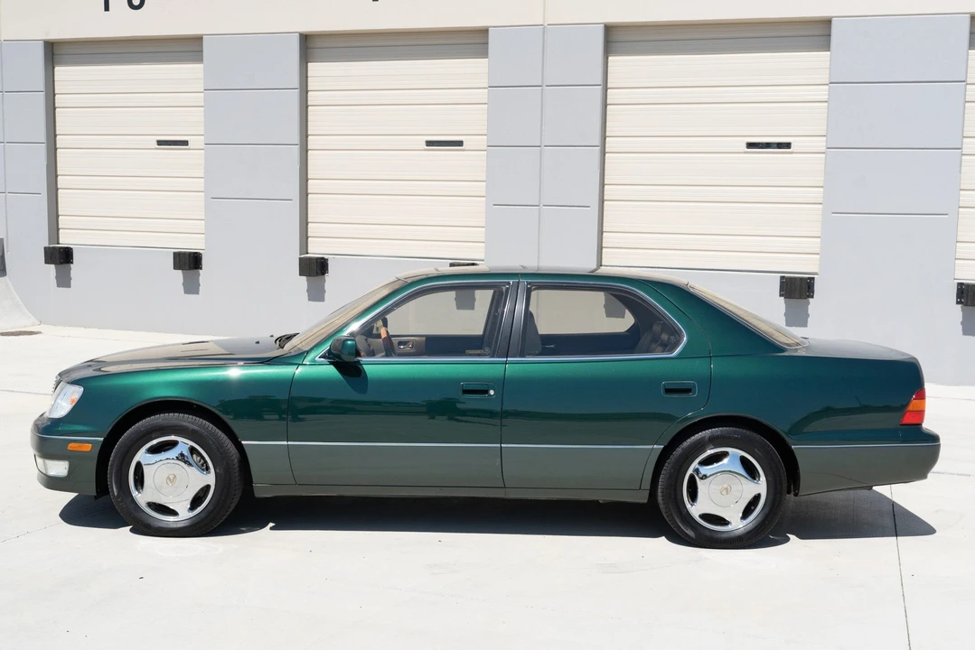 1998 Lexus LS 2nd Gen - Image 4 of 31