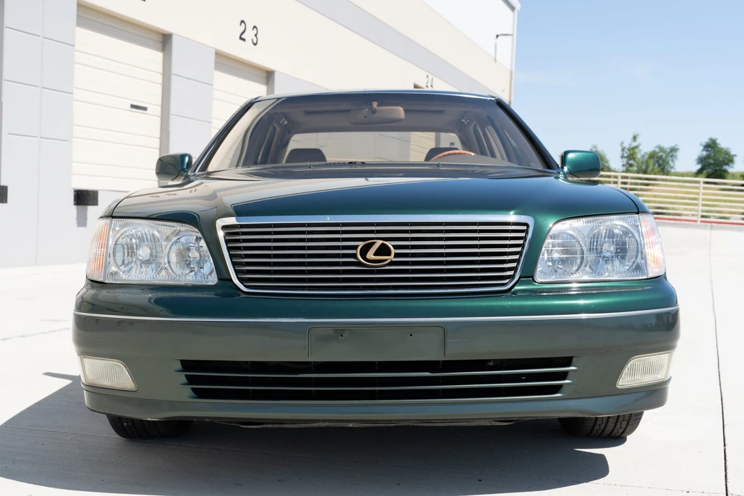 1998 Lexus LS 2nd Gen - Image 13 of 31