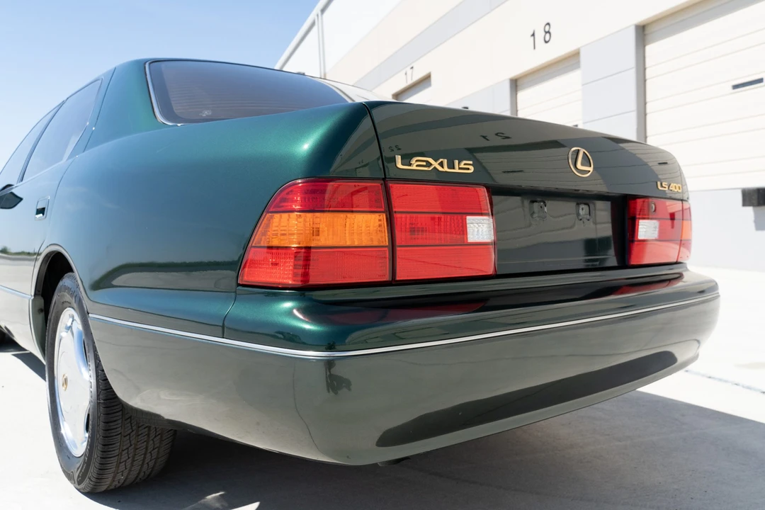 1998 Lexus LS 2nd Gen - Image 29 of 31