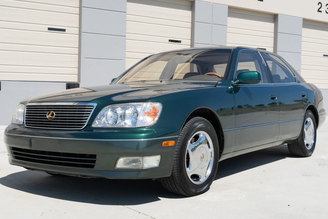 1998 Lexus LS 2nd Gen - Image 2 of 31