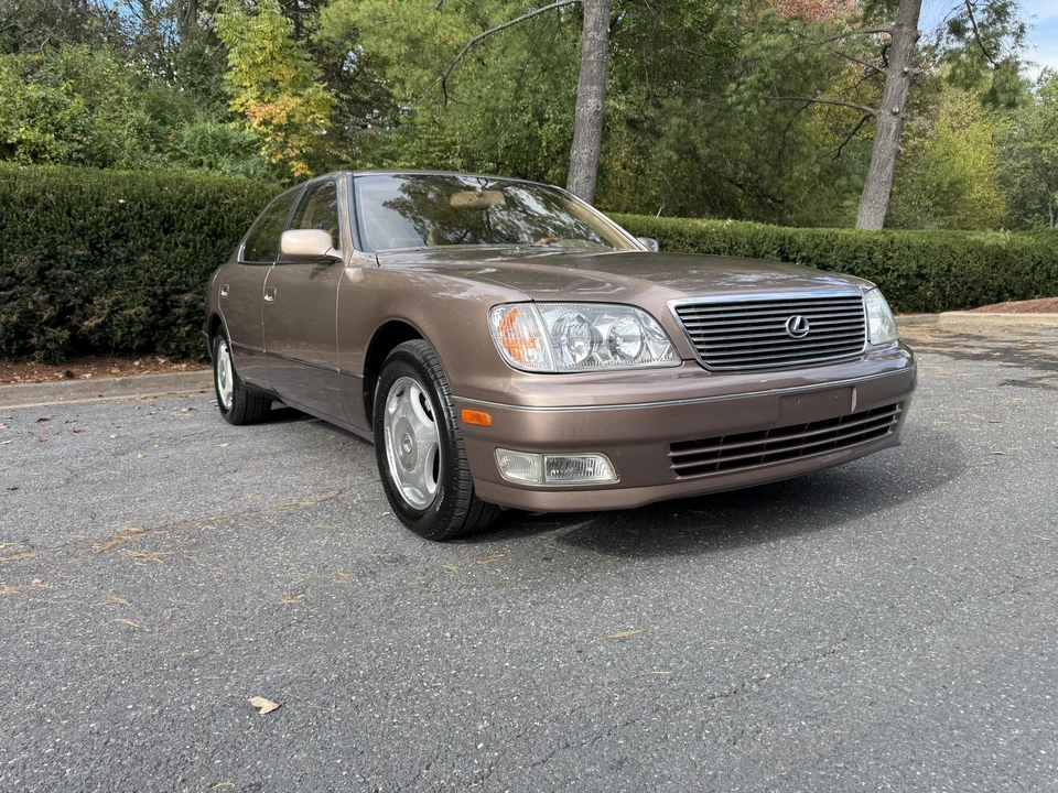 1998 Lexus LS 2nd Gen - Image 18 of 31
