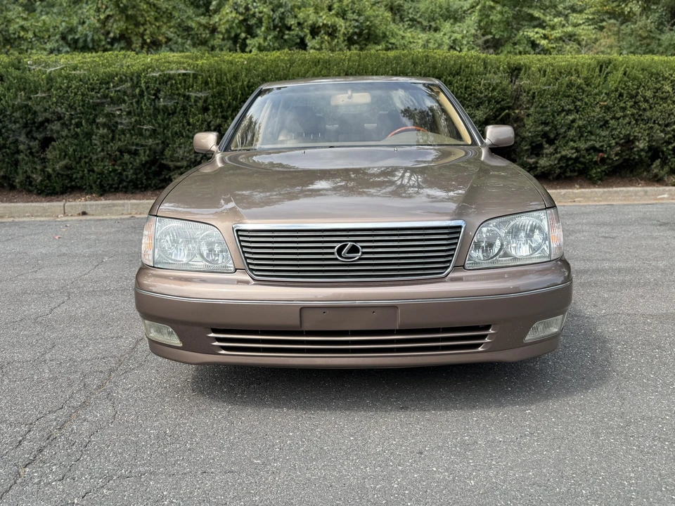 1998 Lexus LS 2nd Gen - Image 16 of 31