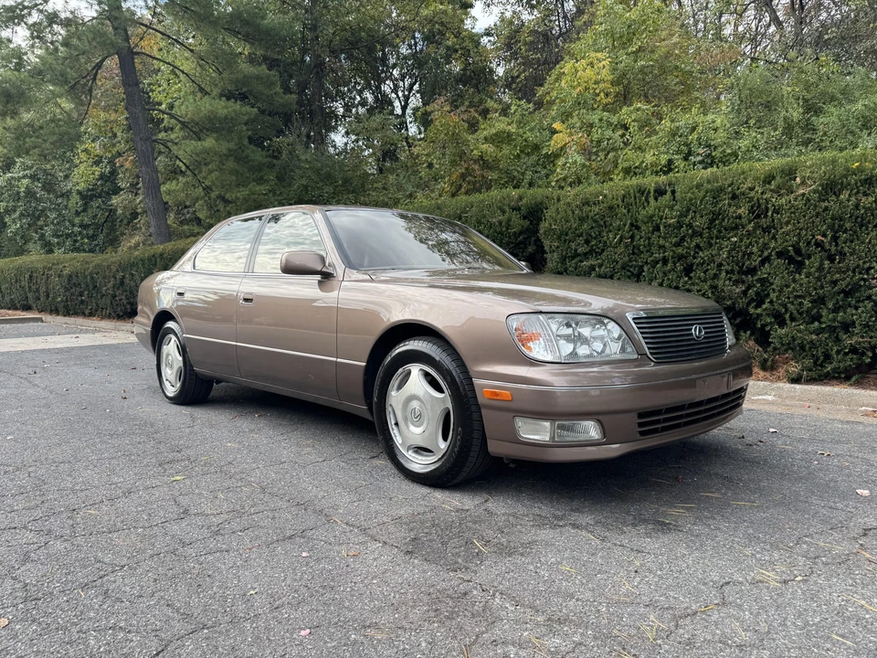1998 Lexus LS 2nd Gen - Image 27 of 31
