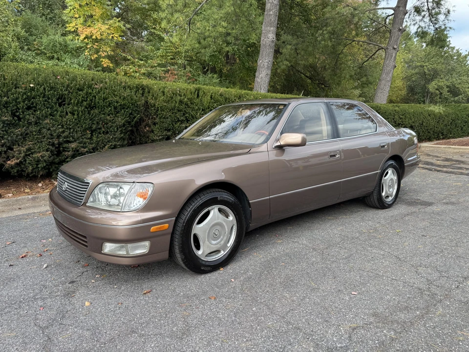 1998 Lexus LS 2nd Gen - Image 2 of 31