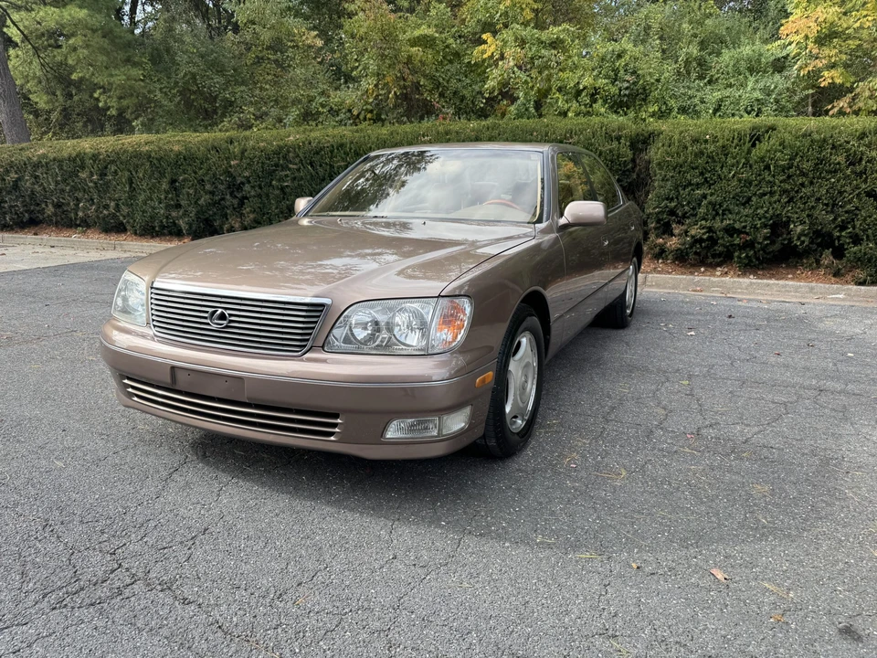 1998 Lexus LS 2nd Gen - Image 11 of 31