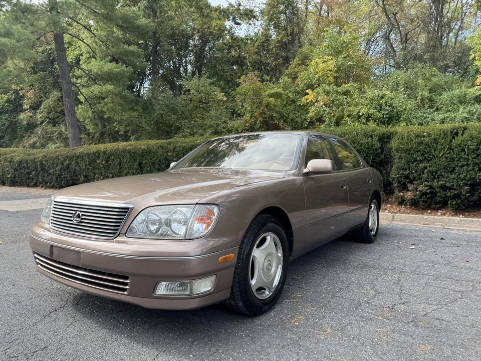 1998 Lexus LS 2nd Gen - Image 3 of 31
