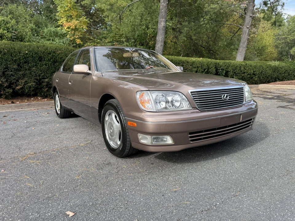 1998 Lexus LS 2nd Gen - Image 19 of 31
