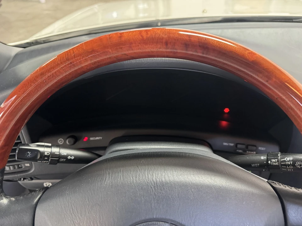 1998 Lexus LS 2nd Gen - Image 30 of 31
