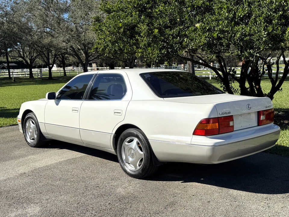 1998 Lexus LS 2nd Gen - Image 5 of 31