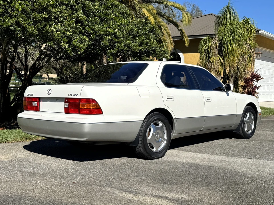 1998 Lexus LS 2nd Gen - Image 9 of 31