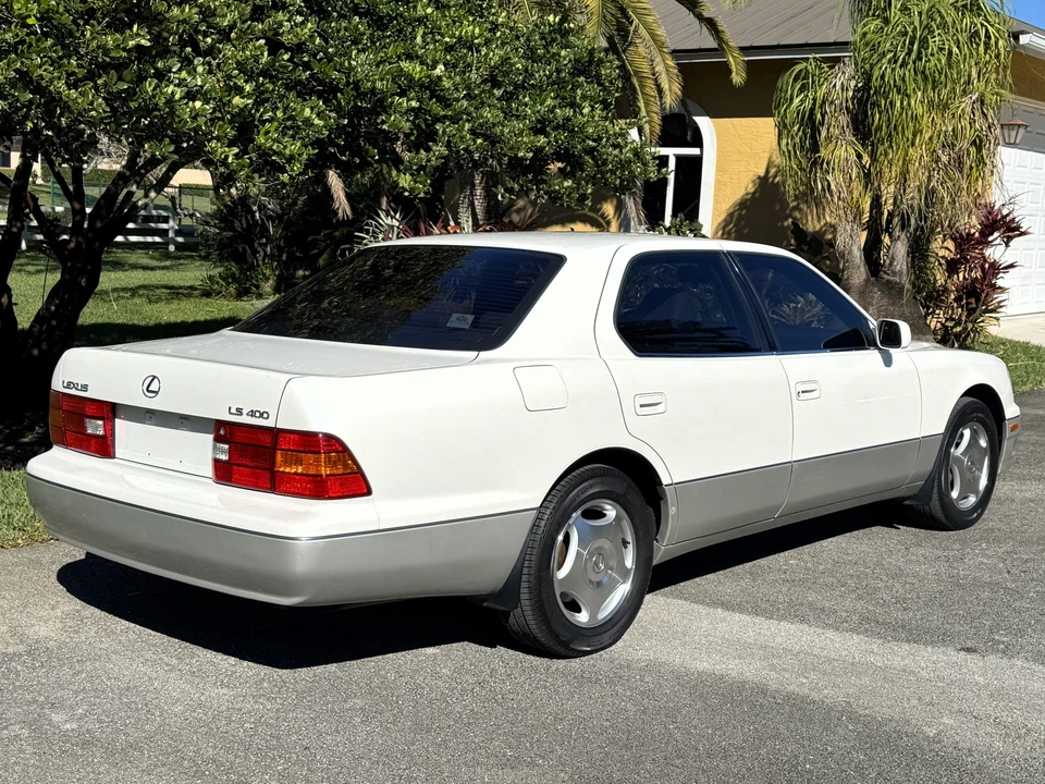1998 Lexus LS 2nd Gen - Image 10 of 31