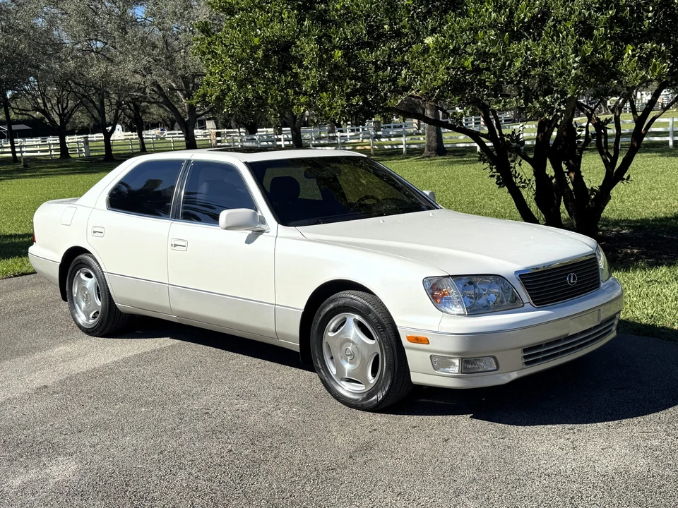 1998 Lexus LS 2nd Gen - Image 13 of 31