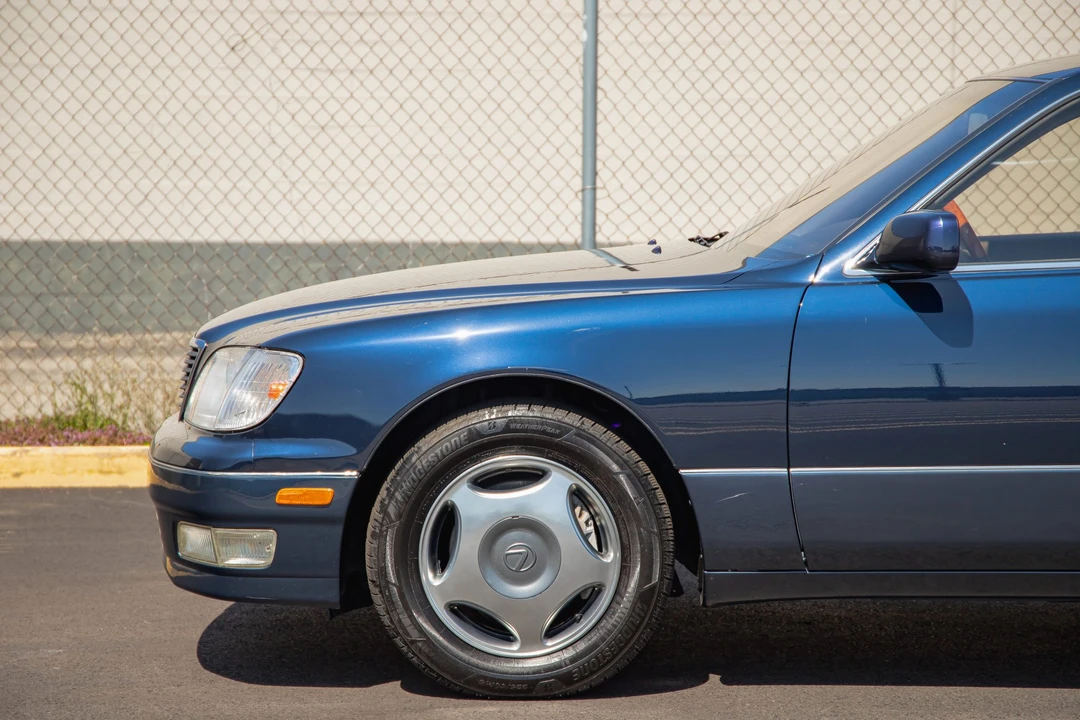 1998 Lexus LS 2nd Gen - Image 12 of 31