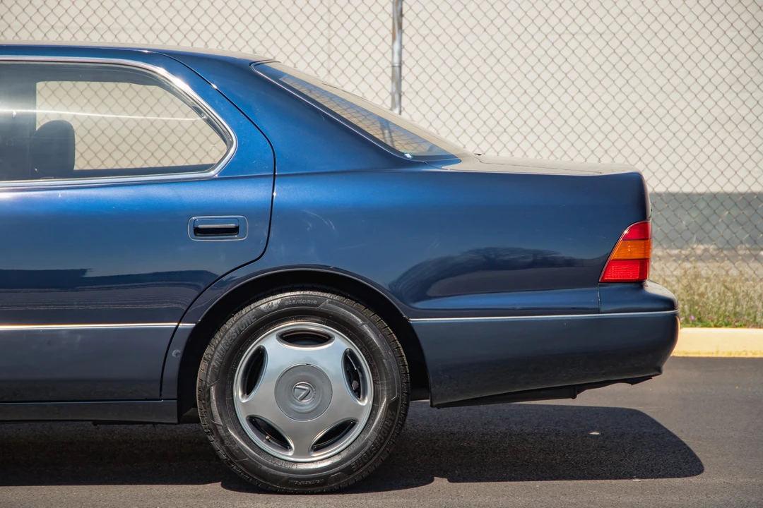 1998 Lexus LS 2nd Gen - Image 14 of 31