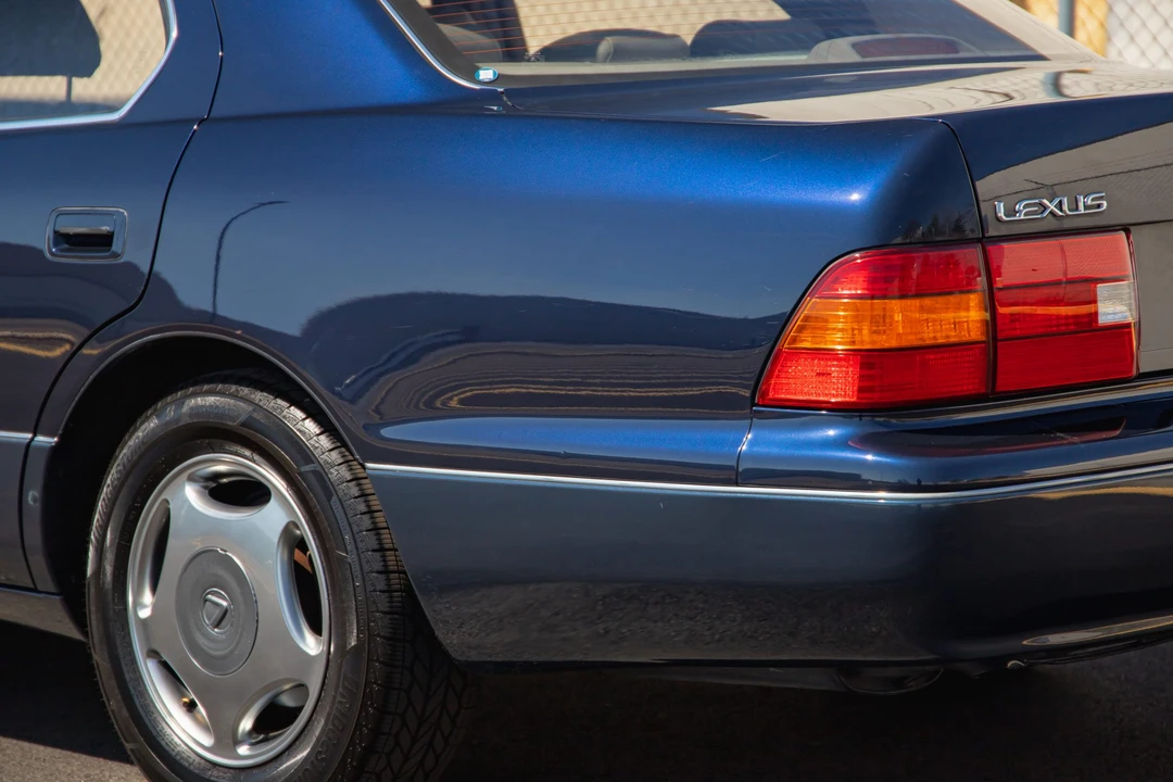 1998 Lexus LS 2nd Gen - Image 30 of 31