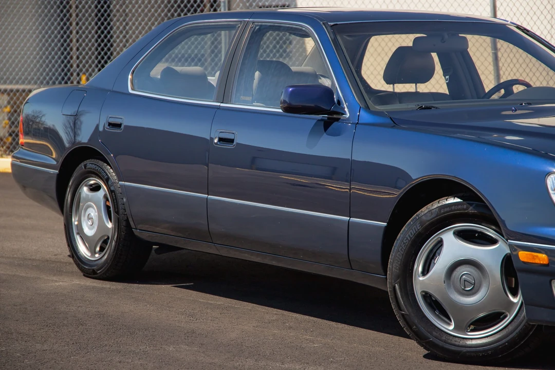 1998 Lexus LS 2nd Gen - Image 22 of 31