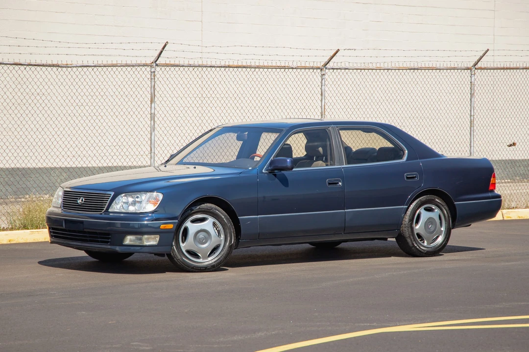 1998 Lexus LS 2nd Gen - Image 2 of 31