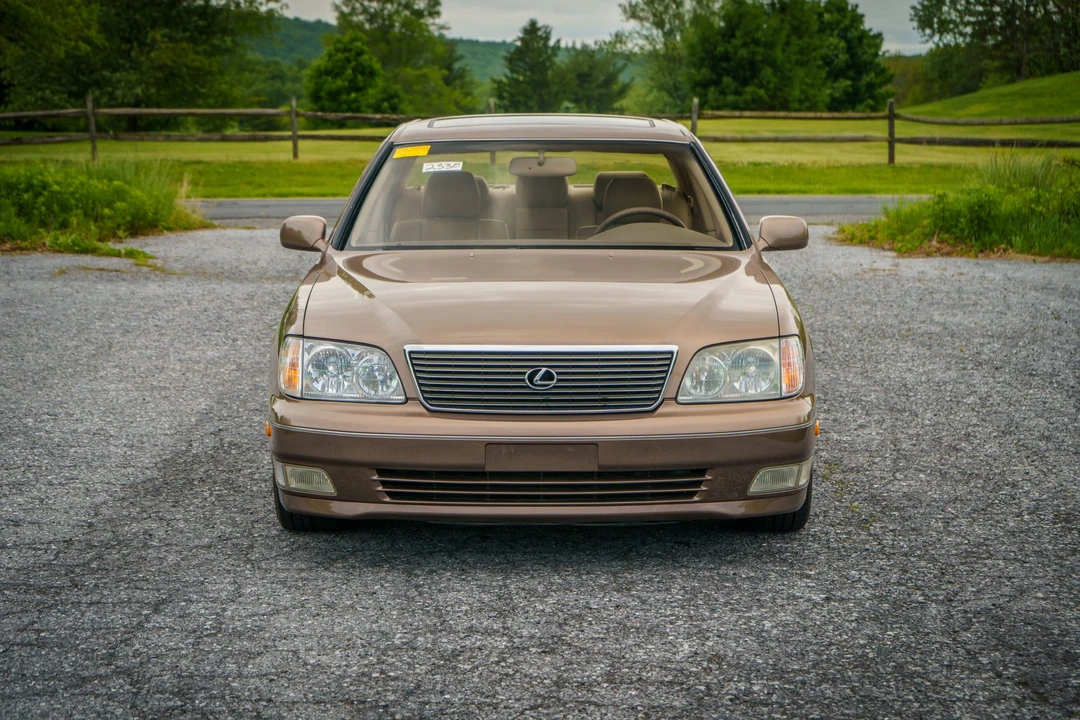 1998 Lexus LS 2nd Gen - Image 28 of 31